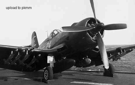 VMF-214中队的F4U-4