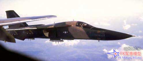 战斗中的F&EF-111